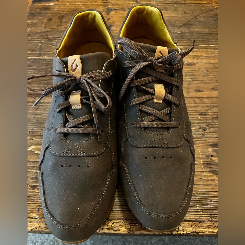 Olukai mens suede tennis shoes